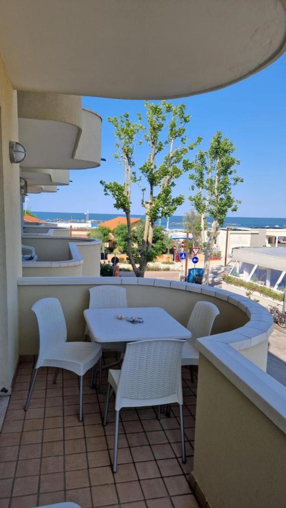 Residence Gabbiano Vista Mare San Mauro Mare Екстер'єр фото